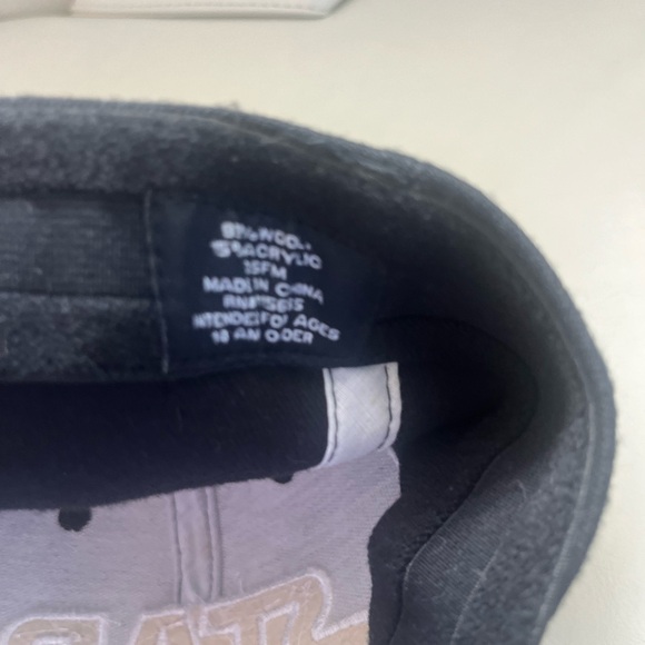 STAR WARS MENS 14 & UP ADULT SNAPBACK HAT LUCASFILM LTD BALL CAP - Picture 6 of 7